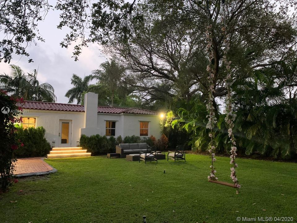 Vendido Recientemente: $479,000 (2 camas, 1 baños, 1033 Pies cuadrados)