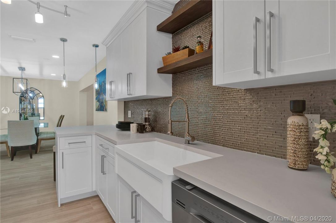 Recently Sold: $599,900 (3 beds, 2 baths, 1622 Square Feet)