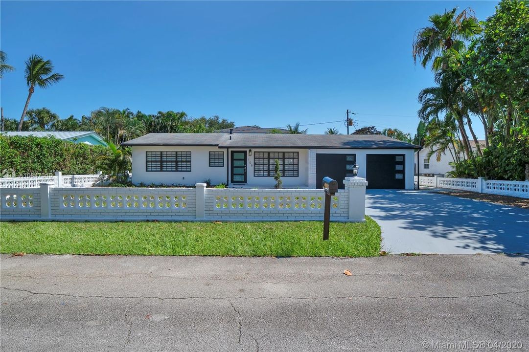 Recently Sold: $599,900 (3 beds, 2 baths, 1622 Square Feet)