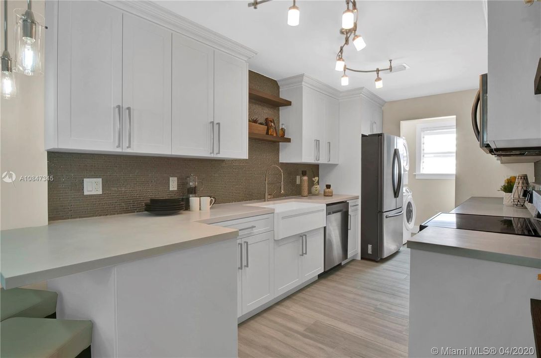Recently Sold: $599,900 (3 beds, 2 baths, 1622 Square Feet)