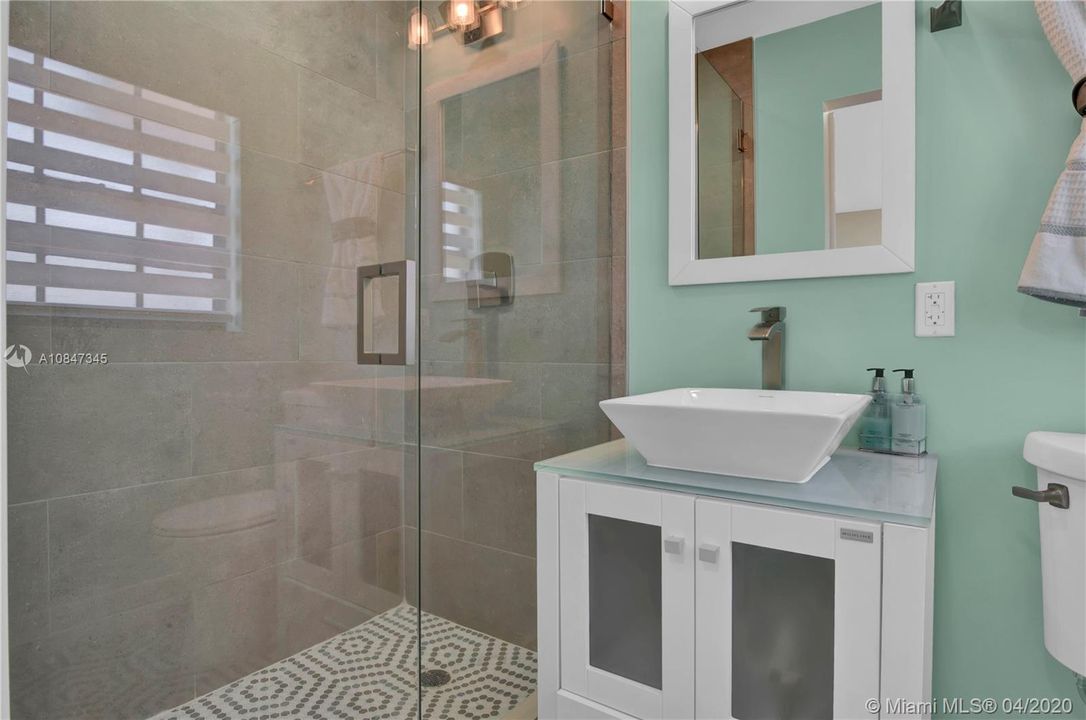 Recently Sold: $599,900 (3 beds, 2 baths, 1622 Square Feet)