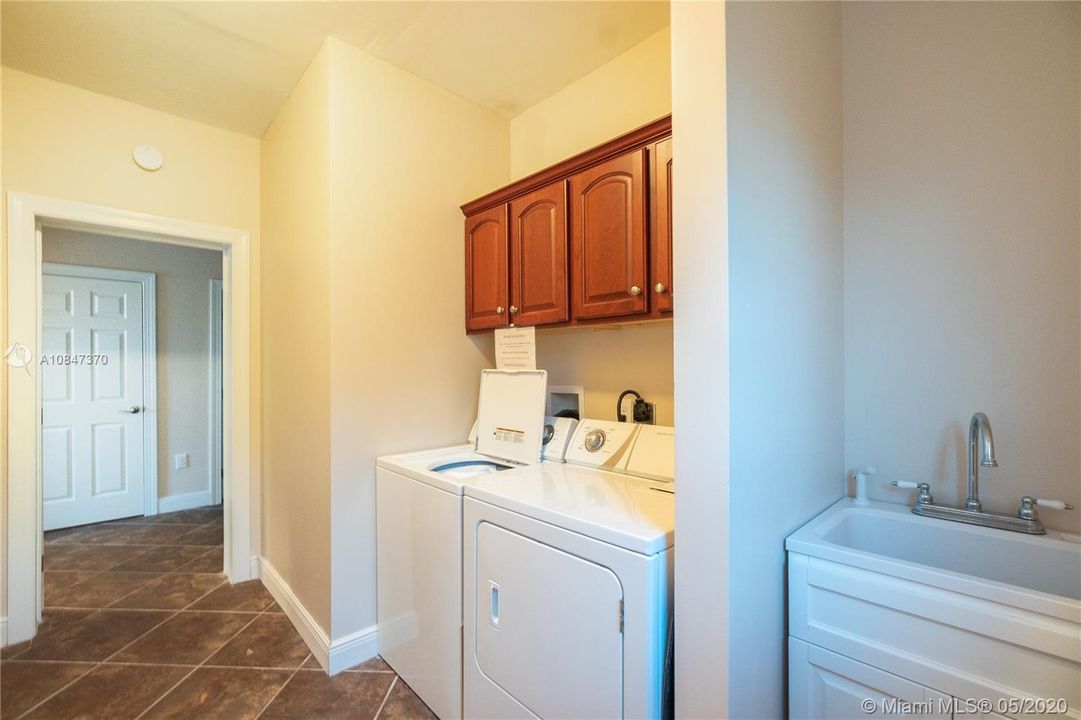 Laundry Room with Addt'l Sink