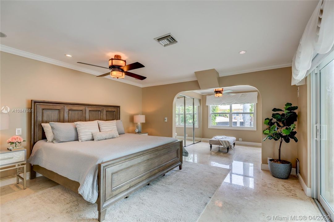 Recently Sold: $1,597,000 (4 beds, 4 baths, 2772 Square Feet)
