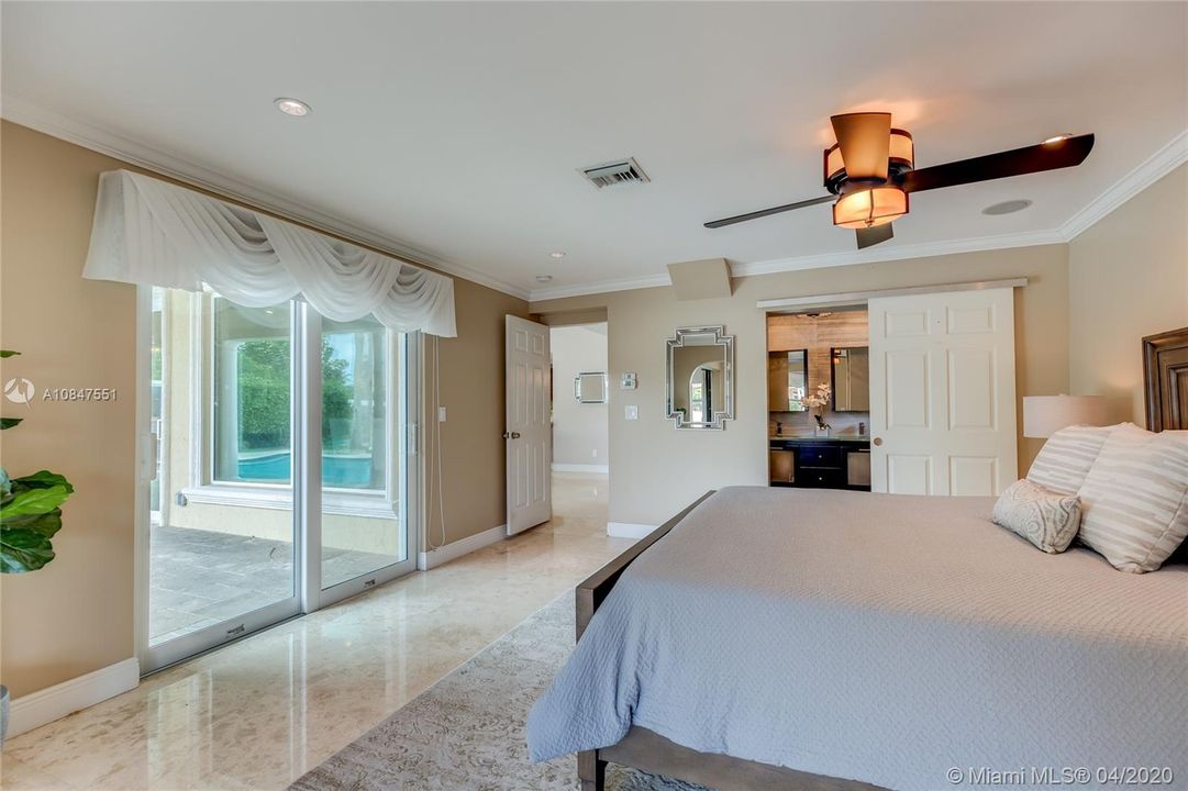 Recently Sold: $1,597,000 (4 beds, 4 baths, 2772 Square Feet)