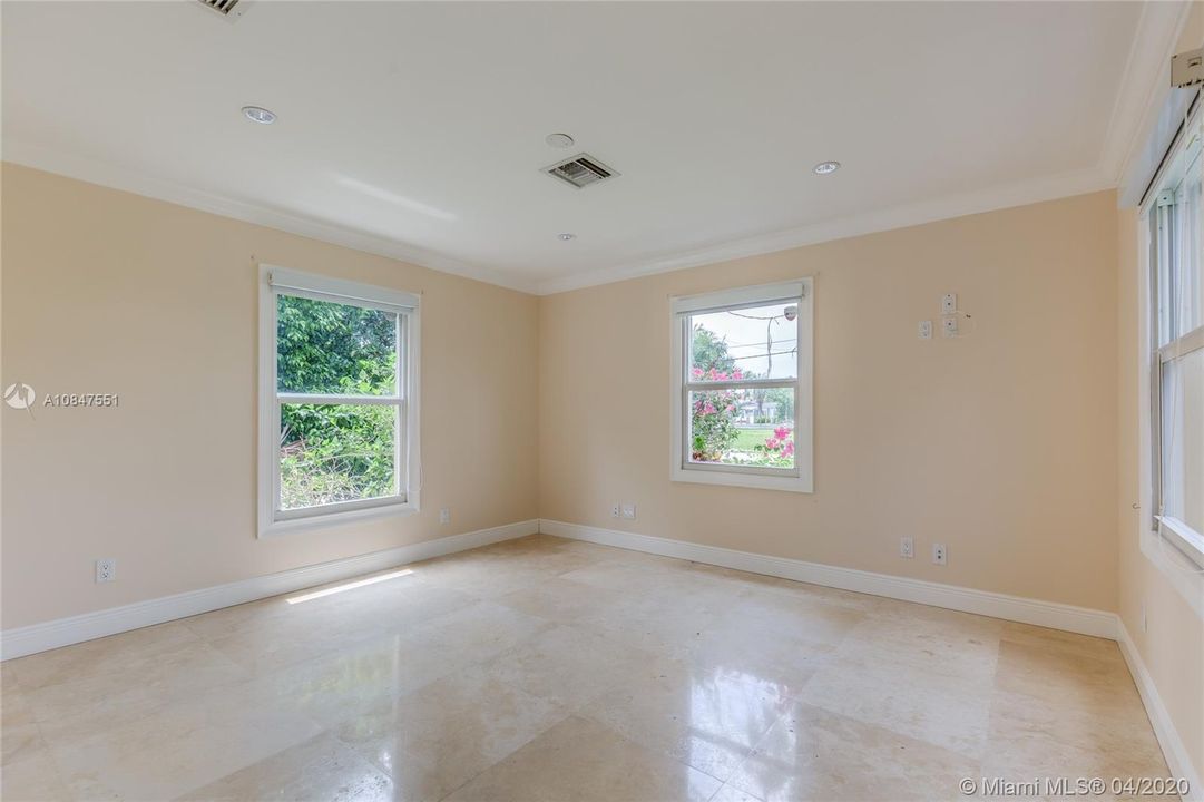 Recently Sold: $1,597,000 (4 beds, 4 baths, 2772 Square Feet)