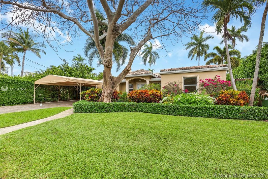 Recently Sold: $1,597,000 (4 beds, 4 baths, 2772 Square Feet)