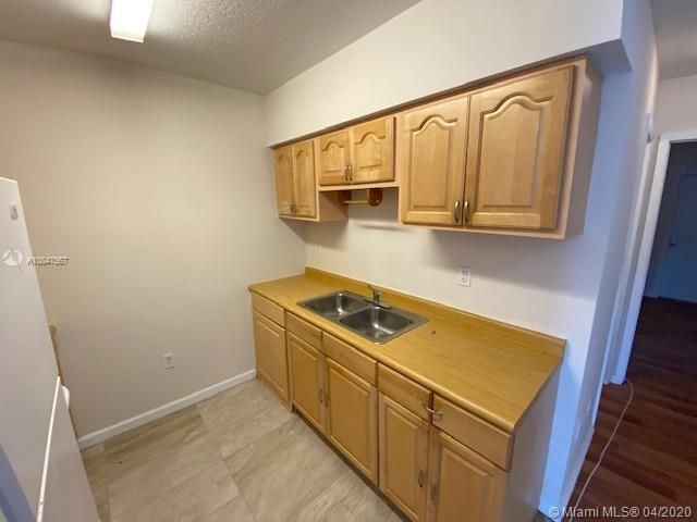 Recientemente alquilado: $1,050 (1 camas, 1 baños, 580 Pies cuadrados)