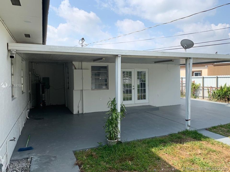 Vendido Recientemente: $414,900 (4 camas, 3 baños, 1719 Pies cuadrados)