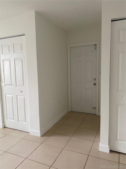 Recently Rented: $800 (1 beds, 1 baths, 0 Square Feet)