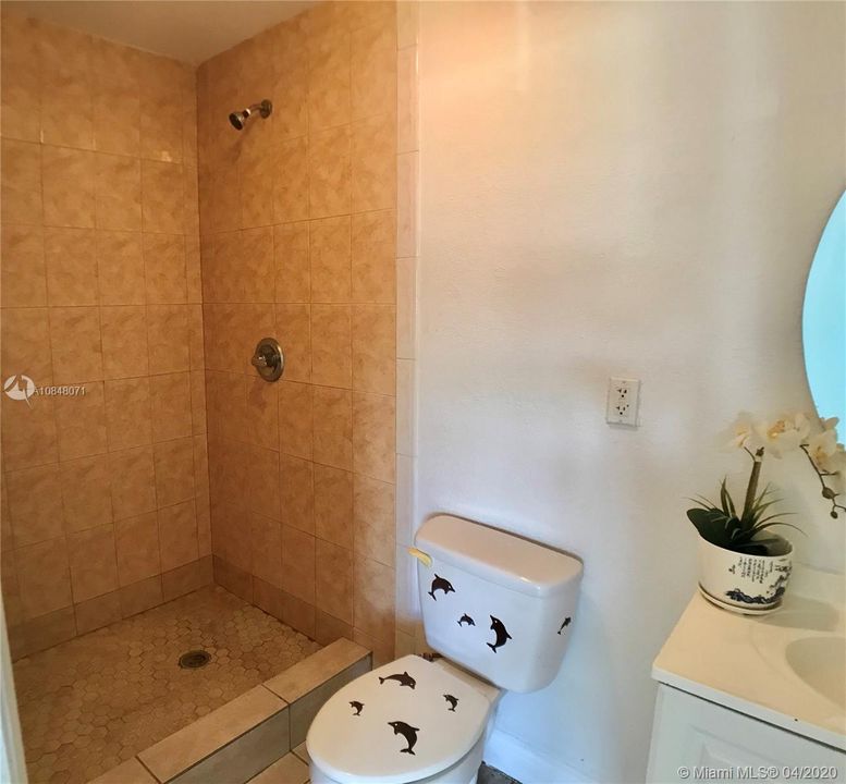 Недавно продано: $269,000 (2 спален, 3 ванн, 1560 Квадратных фут)
