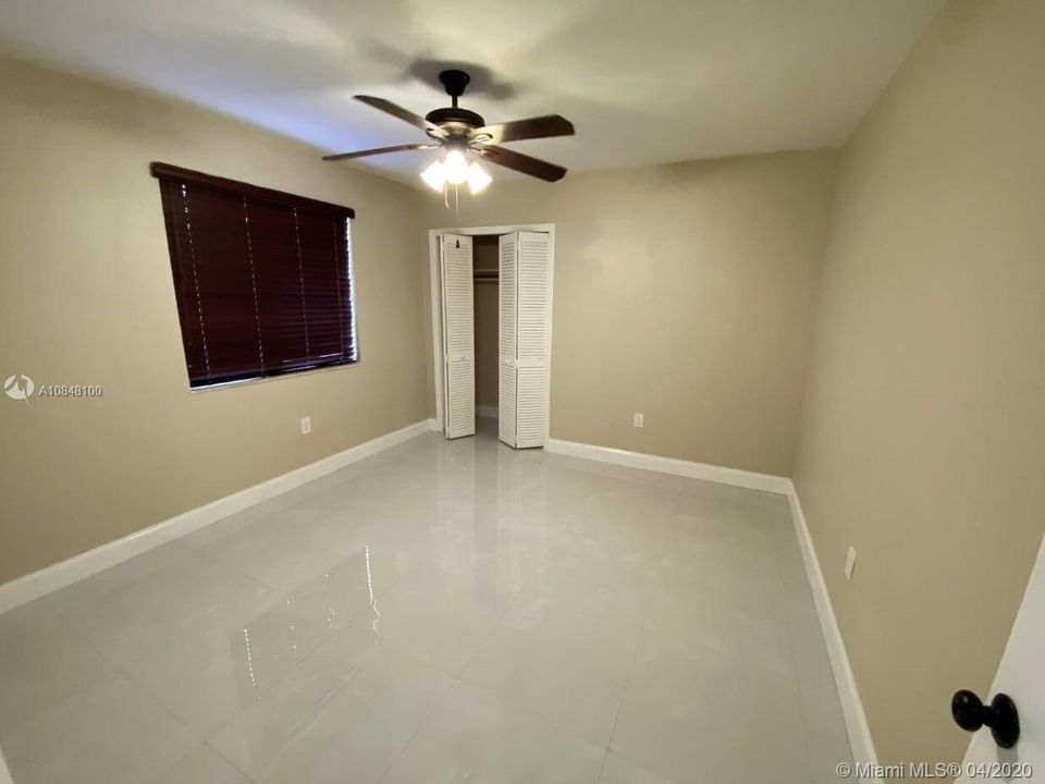 Recently Rented: $2,500 (3 beds, 2 baths, 2218 Square Feet)