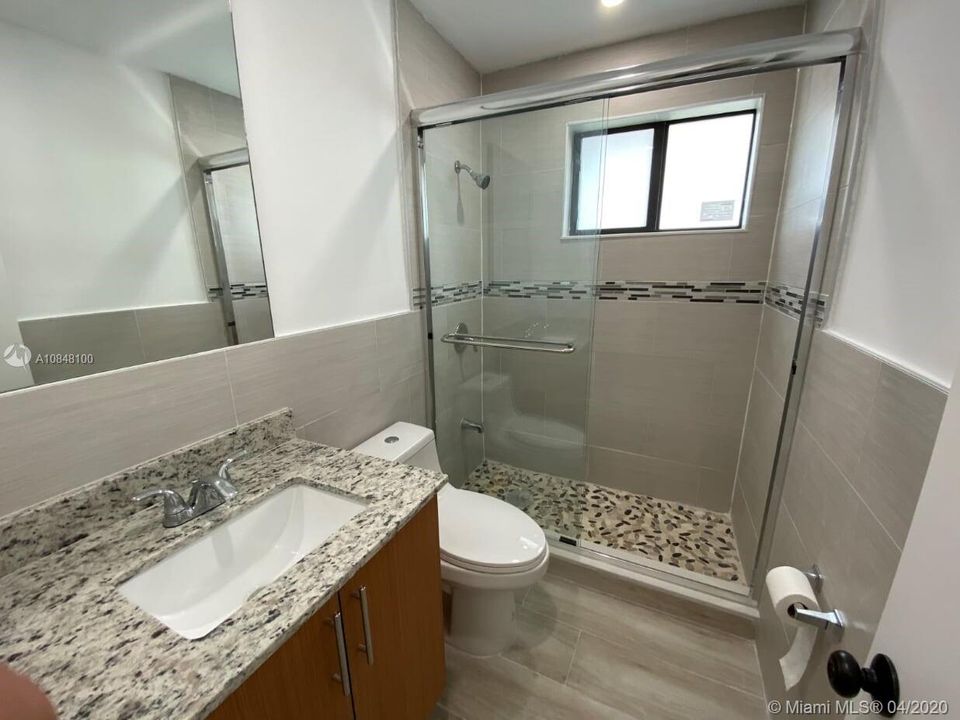Recently Rented: $2,500 (3 beds, 2 baths, 2218 Square Feet)