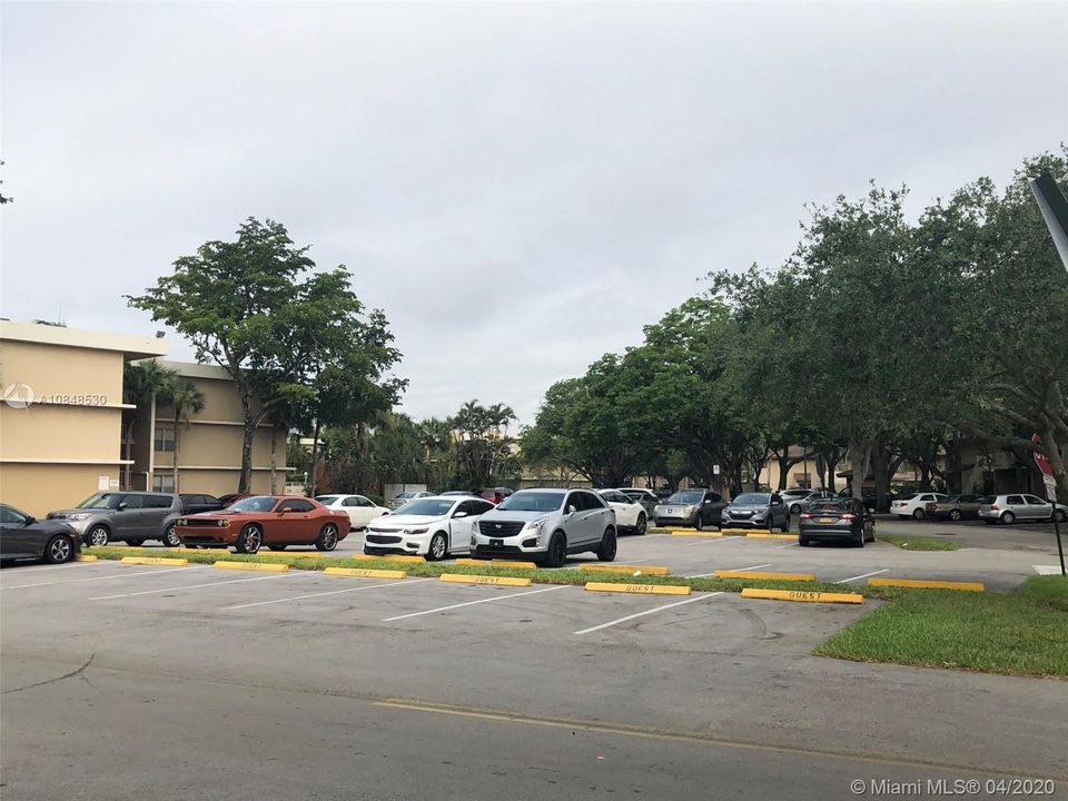 Recently Sold: $126,999 (2 beds, 2 baths, 944 Square Feet)