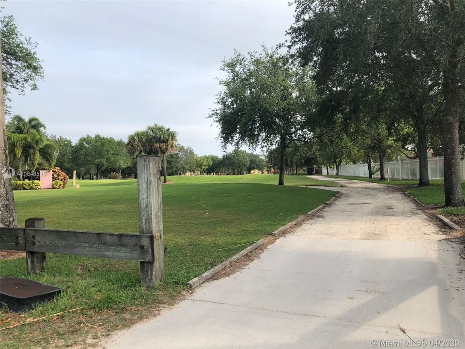 Recently Sold: $126,999 (2 beds, 2 baths, 944 Square Feet)