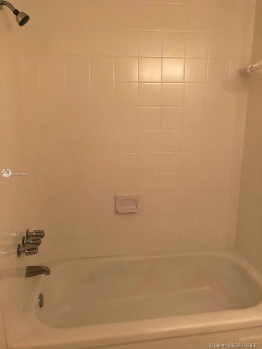 Recently Sold: $126,999 (2 beds, 2 baths, 944 Square Feet)
