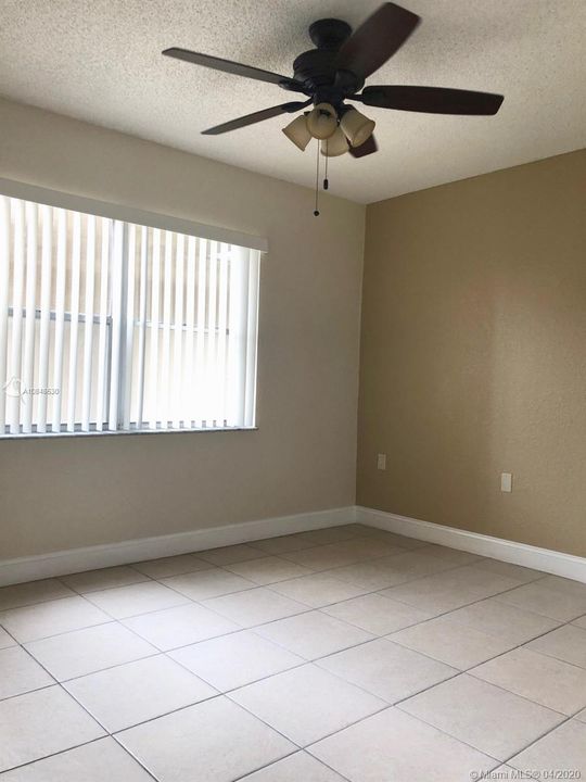 Recently Sold: $126,999 (2 beds, 2 baths, 944 Square Feet)