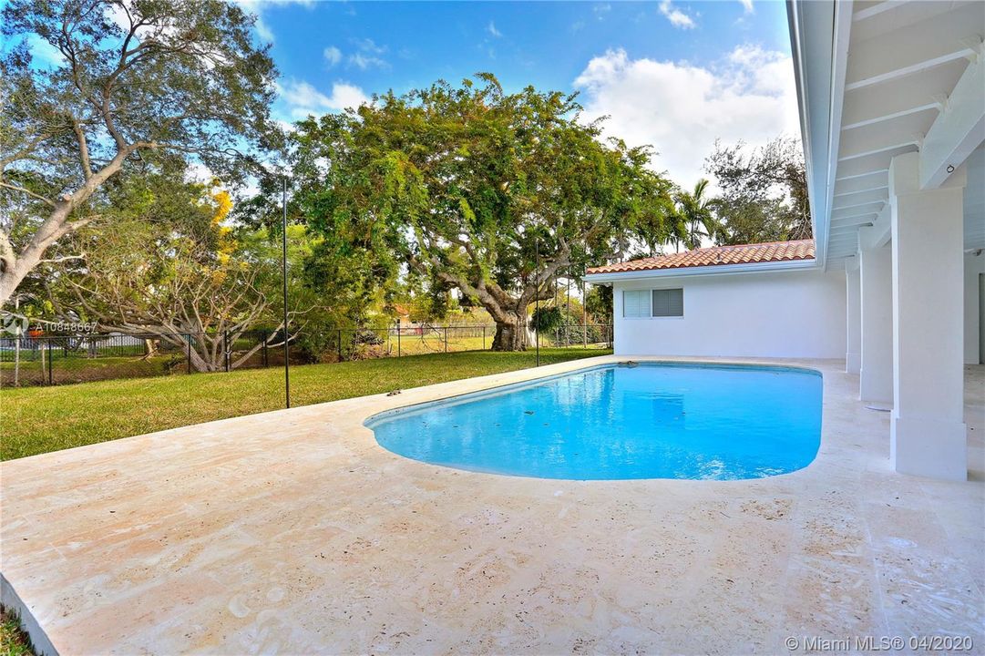 Recently Rented: $5,800 (4 beds, 2 baths, 2170 Square Feet)
