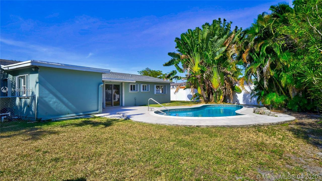 Vendido Recientemente: $311,900 (3 camas, 2 baños, 1364 Pies cuadrados)