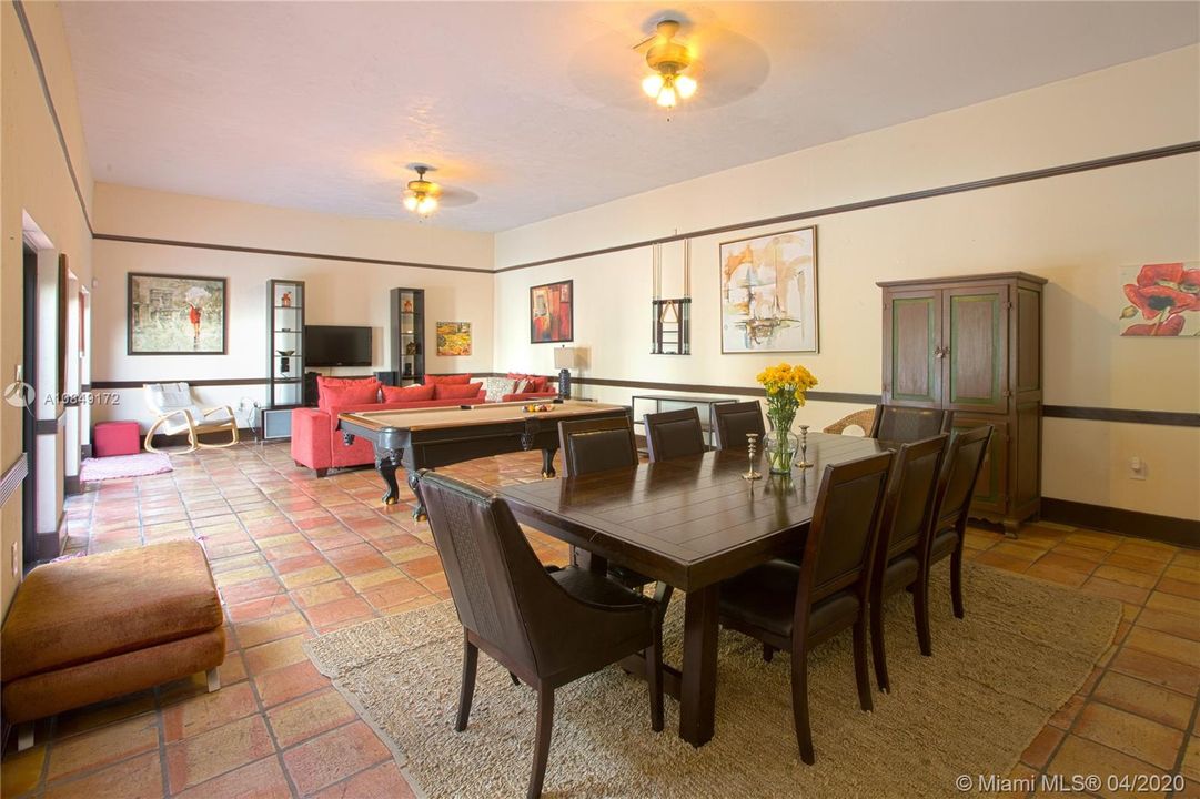 Recently Rented: $3,900 (3 beds, 4 baths, 2448 Square Feet)
