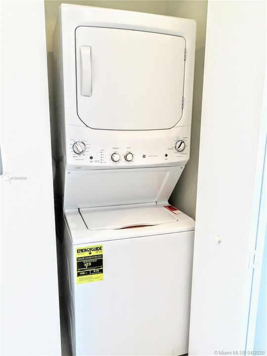 Recientemente alquilado: $2,350 (3 camas, 2 baños, 0 Pies cuadrados)