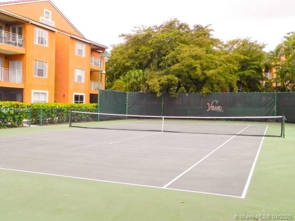 Recently Rented: $1,300 (1 beds, 1 baths, 636 Square Feet)
