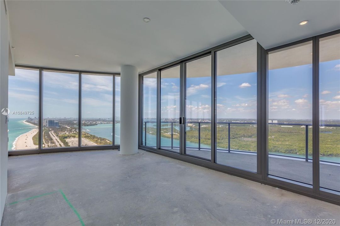 Recently Sold: $5,595,000 (4 beds, 5 baths, 3640 Square Feet)
