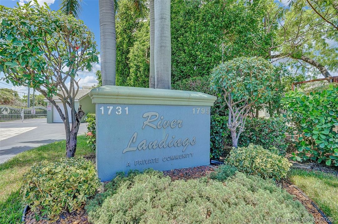 Recently Sold: $337,000 (2 beds, 2 baths, 1786 Square Feet)