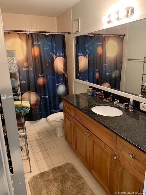 Recently Sold: $229,000 (2 beds, 2 baths, 1398 Square Feet)