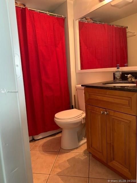 Recently Sold: $229,000 (2 beds, 2 baths, 1398 Square Feet)