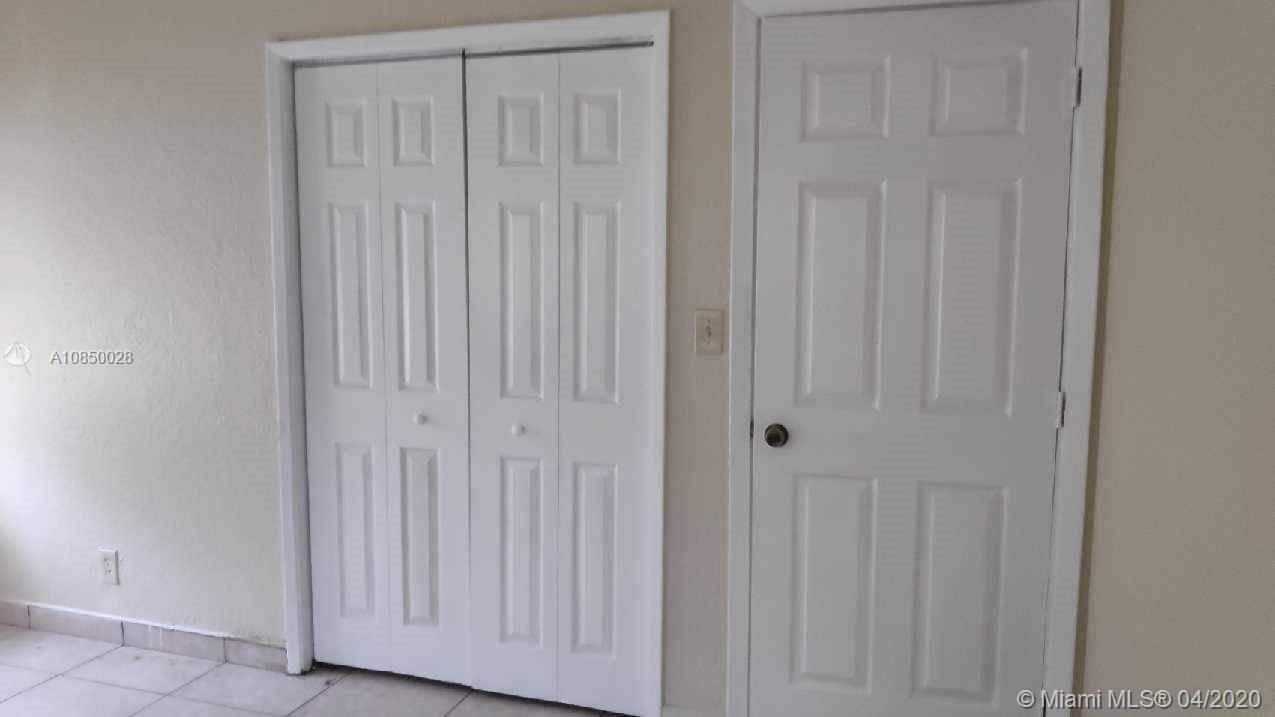Recently Rented: $2,400 (5 beds, 2 baths, 1285 Square Feet)