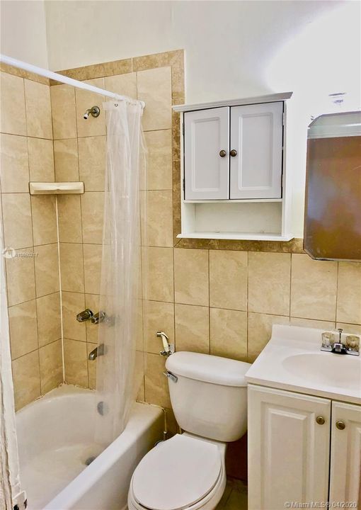 Недавно арендовано: $1,275 (1 спален, 1 ванн, 700 Квадратных фут)