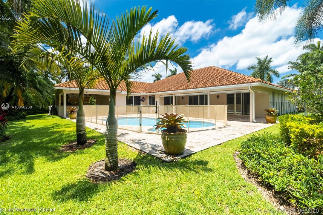 Recently Sold: $1,100,000 (5 beds, 4 baths, 0 Square Feet)