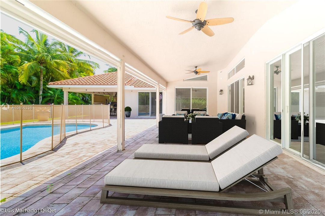 Virtual Staging of Covered Pool Patio
