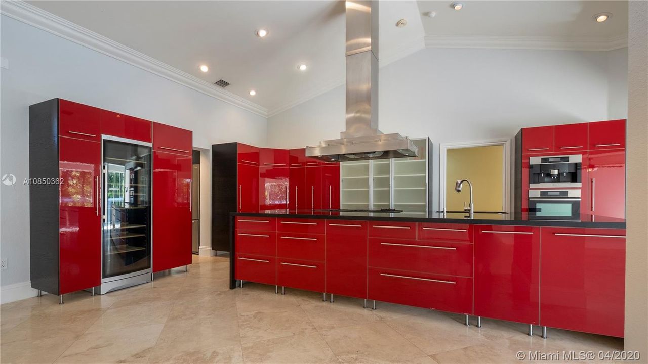Recently Sold: $699,000 (4 beds, 4 baths, 3817 Square Feet)