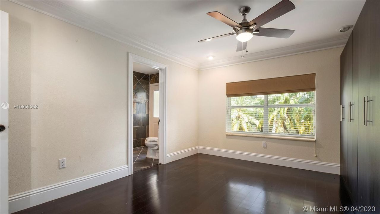 Recently Sold: $699,000 (4 beds, 4 baths, 3817 Square Feet)