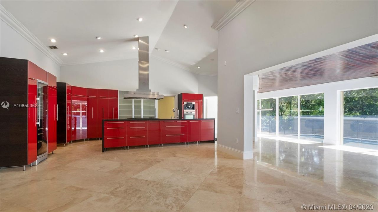Recently Sold: $699,000 (4 beds, 4 baths, 3817 Square Feet)
