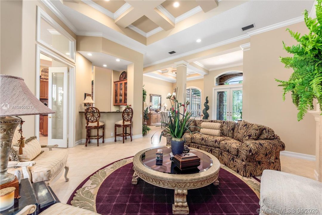 Recently Sold: $1,000,000 (4 beds, 3 baths, 3719 Square Feet)