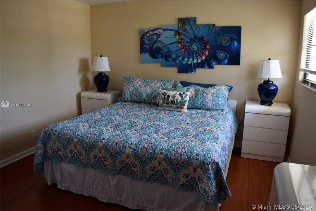 Recently Rented: $3,950 (4 beds, 3 baths, 3882 Square Feet)