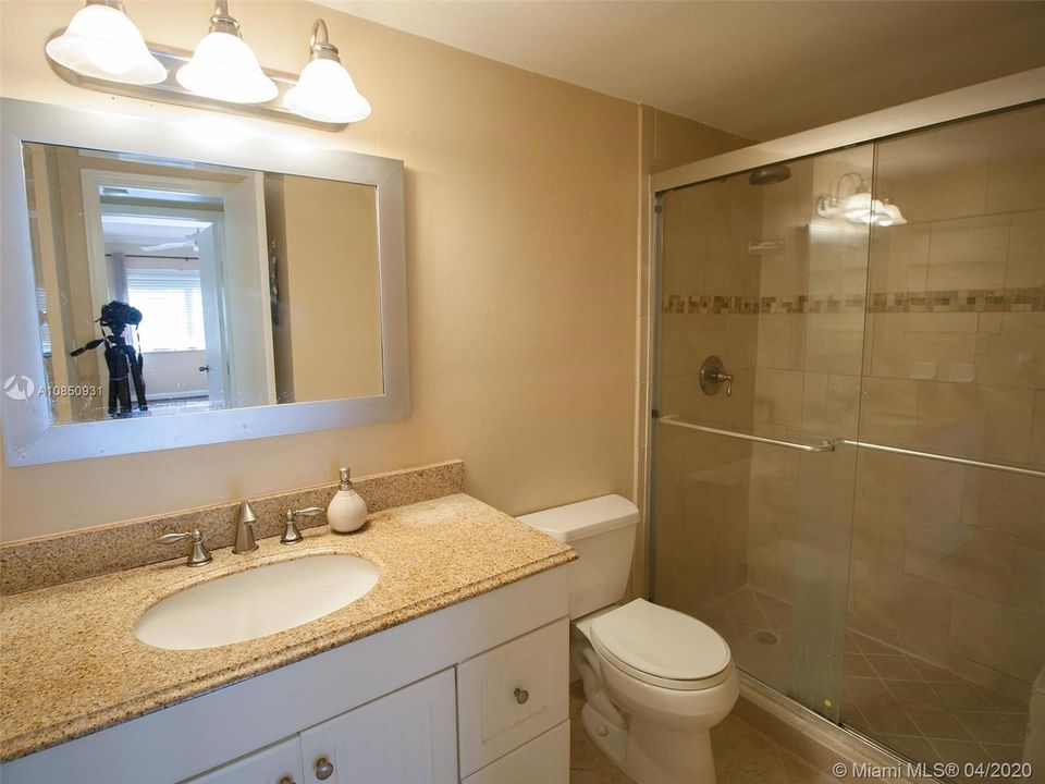 Recently Rented: $1,325 (1 beds, 1 baths, 758 Square Feet)