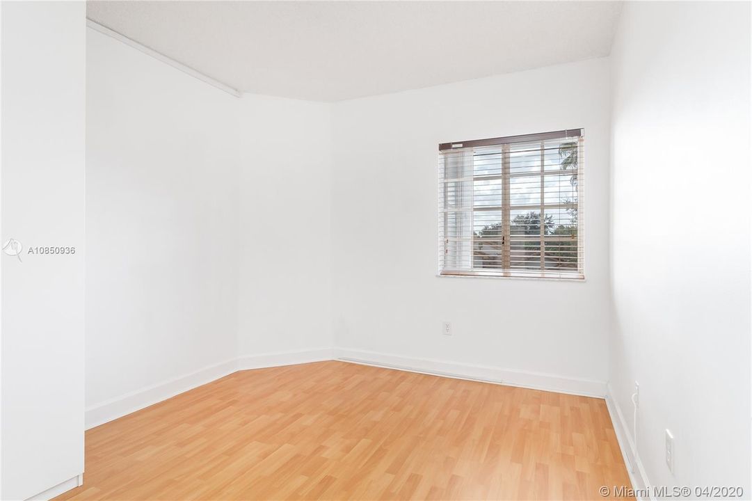 Recently Rented: $4,200 (5 beds, 4 baths, 2569 Square Feet)