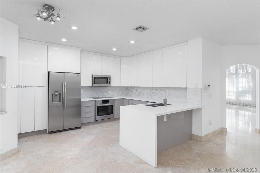 Recently Rented: $4,200 (5 beds, 4 baths, 2569 Square Feet)