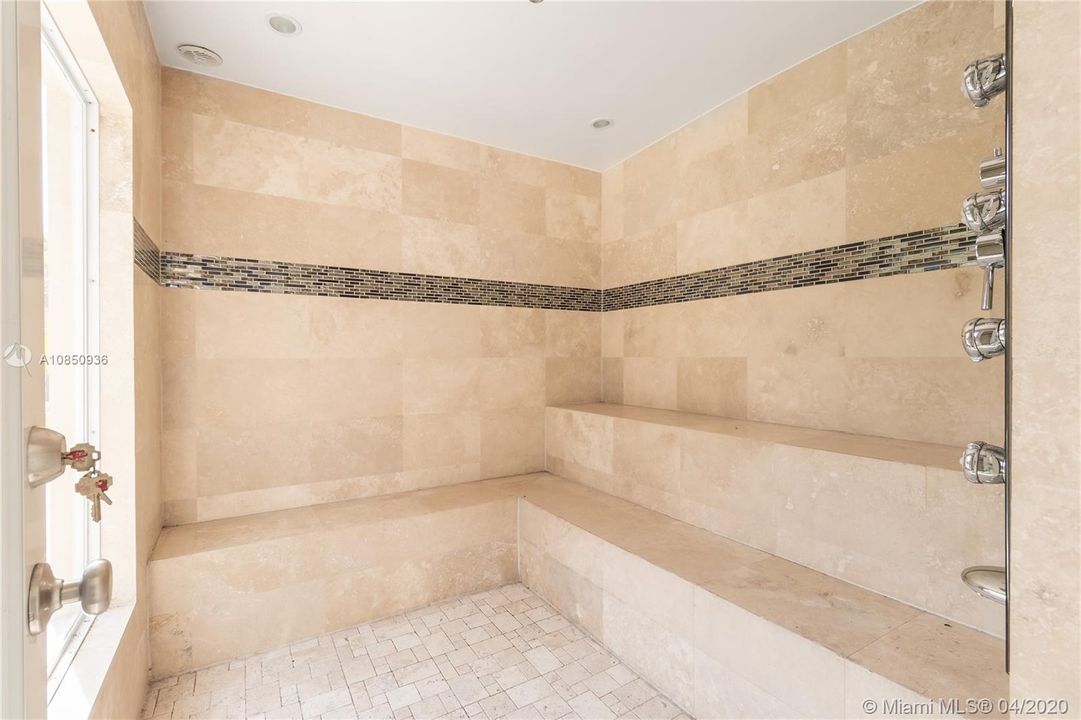 Recently Rented: $4,200 (5 beds, 4 baths, 2569 Square Feet)