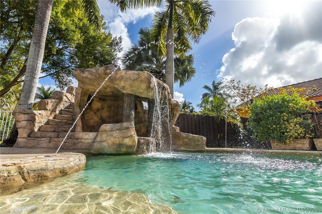 Recently Rented: $4,200 (5 beds, 4 baths, 2569 Square Feet)