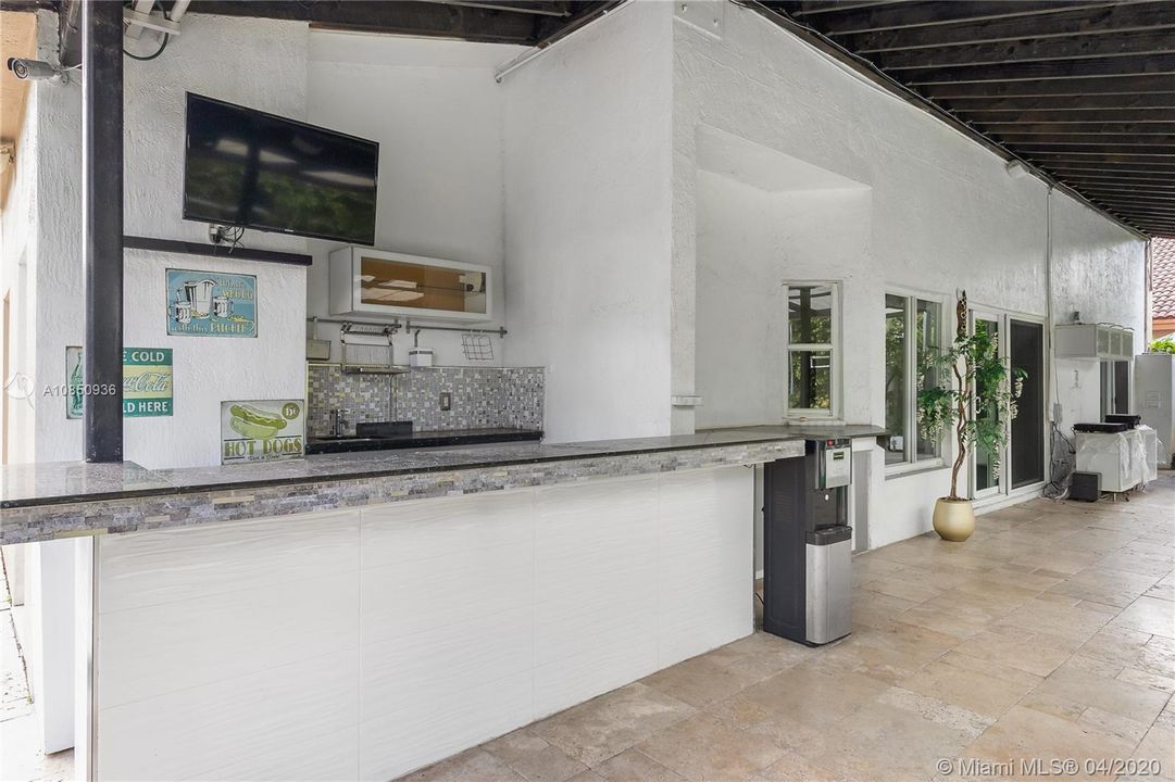 Recently Rented: $4,200 (5 beds, 4 baths, 2569 Square Feet)