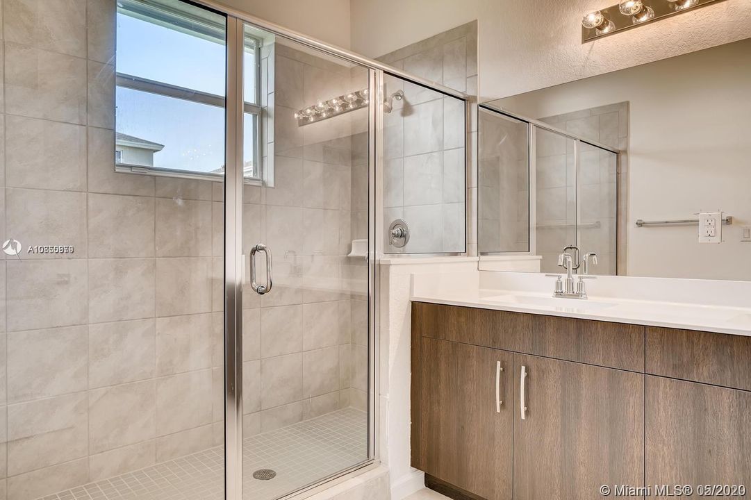 Недавно арендовано: $850 (0 спален, 1 ванн, 850 Квадратных фут)