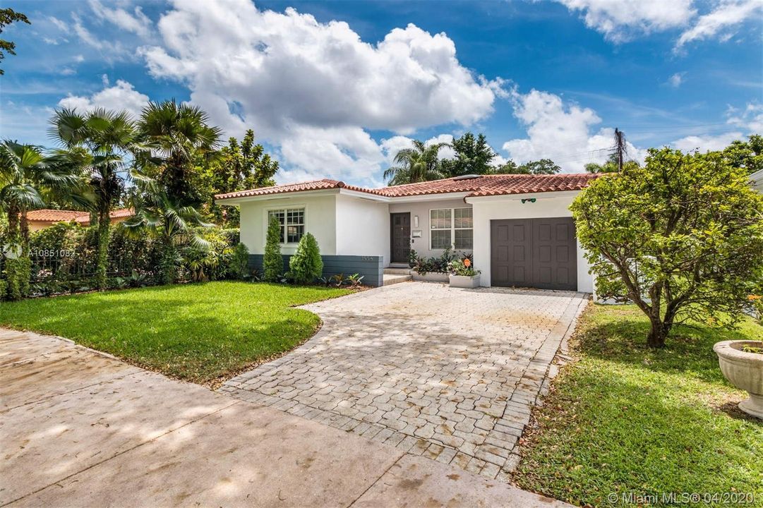 Recientemente alquilado: $3,825 (3 camas, 2 baños, 1701 Pies cuadrados)