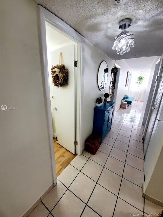 Recently Sold: $109,900 (1 beds, 1 baths, 790 Square Feet)