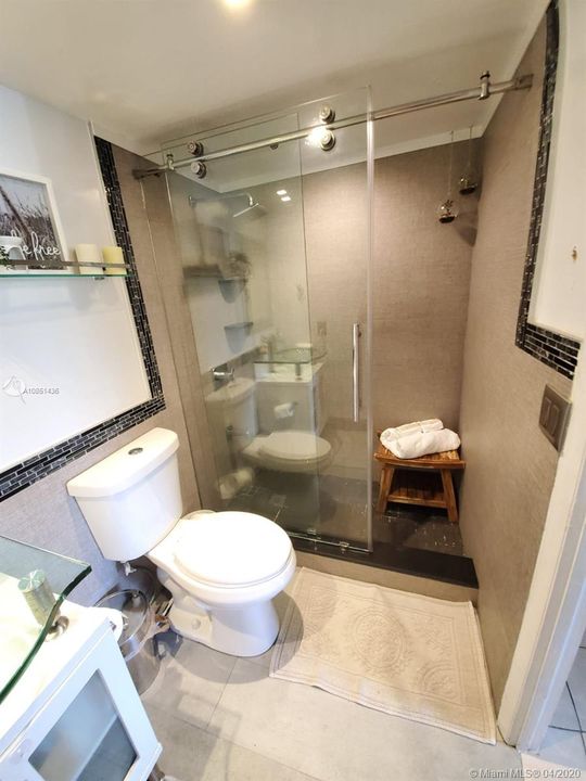 Recently Sold: $109,900 (1 beds, 1 baths, 790 Square Feet)