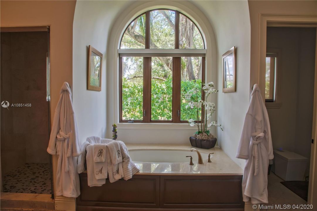 Recently Rented: $25,000 (8 beds, 8 baths, 8308 Square Feet)