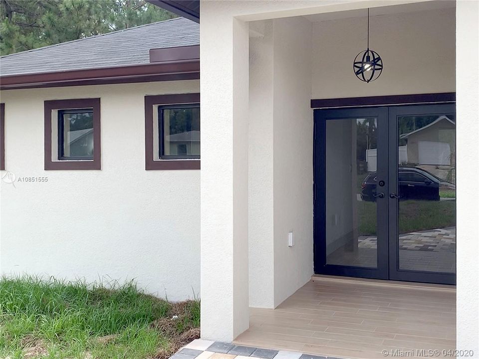 Vendido Recientemente: $279,000 (3 camas, 2 baños, 2185 Pies cuadrados)